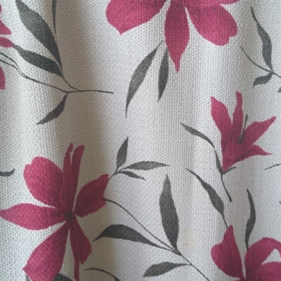 Skirt - Picture 2 of 4